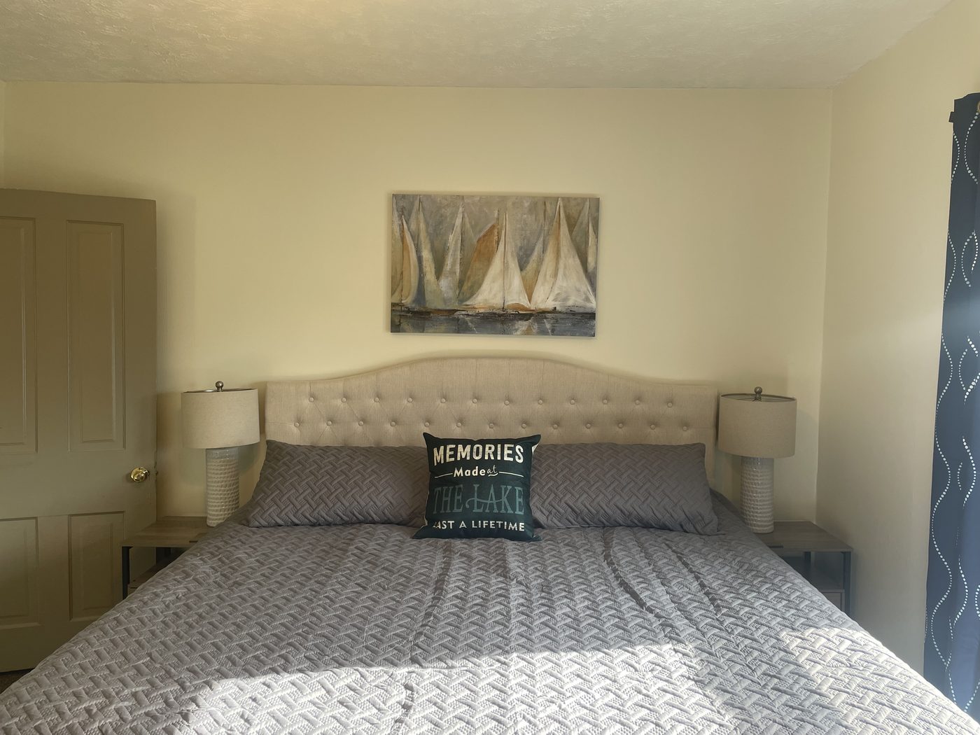 Walnut Beach Inn bedroom